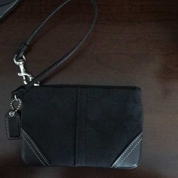Coach mini wristlet - Picture 1 of 4